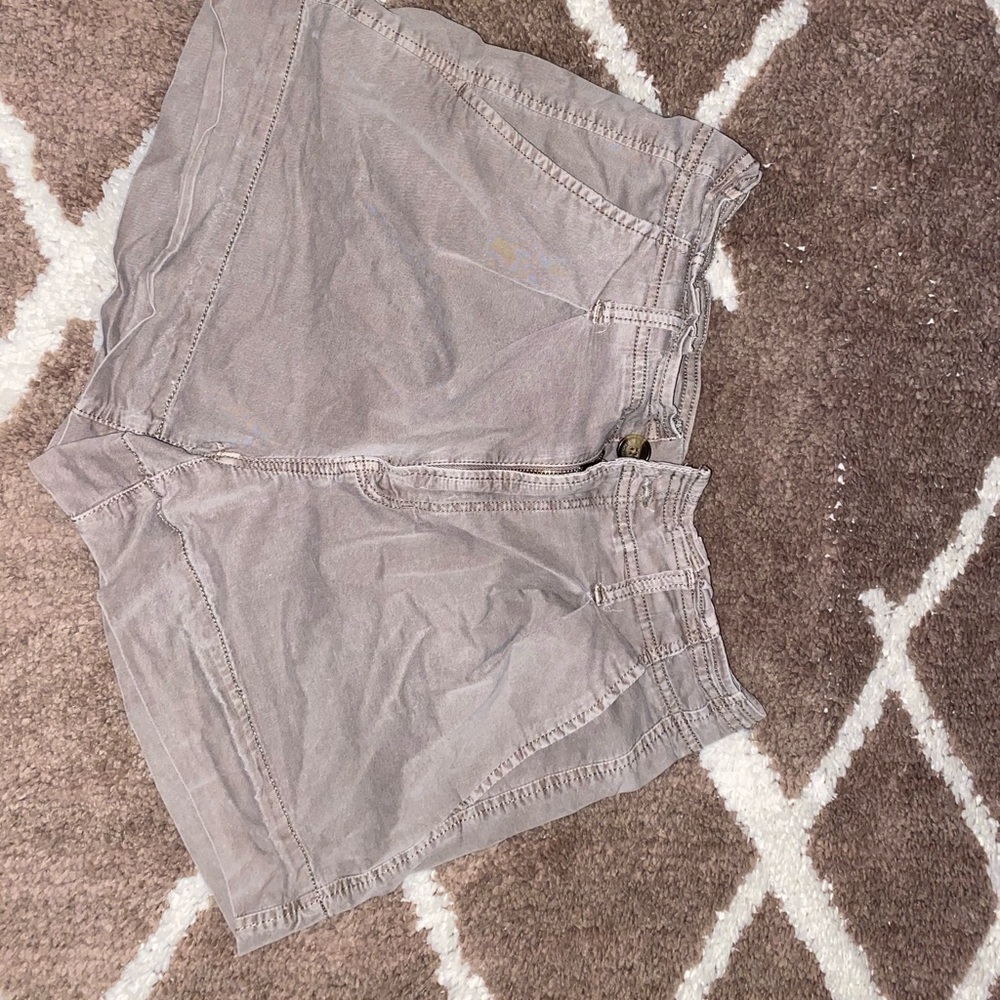 American eagle cargo shorts